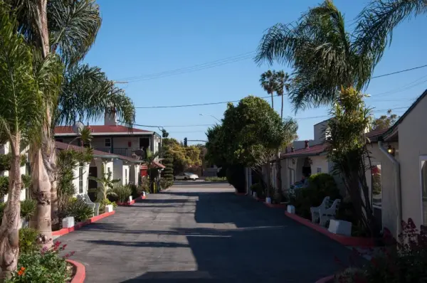 Mission Bell Motel Main image